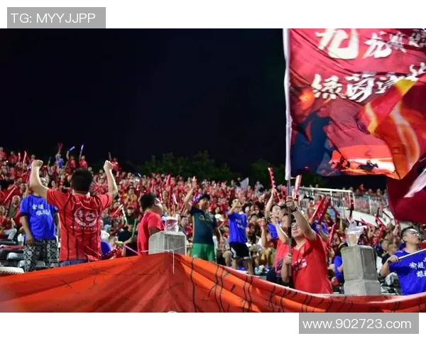 重庆足球队的华丽转身洲际杯之路上的奋斗与希望